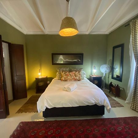 The Riverdeck Accommodation And Backpackers Книсна Екстер'єр фото
