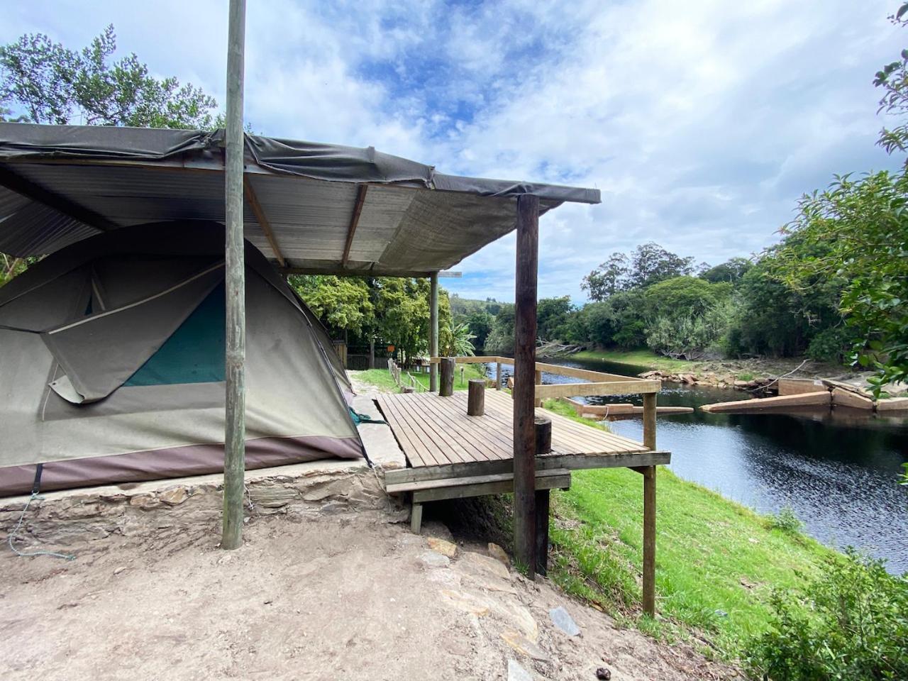 The Riverdeck Accommodation And Backpackers Книсна Екстер'єр фото