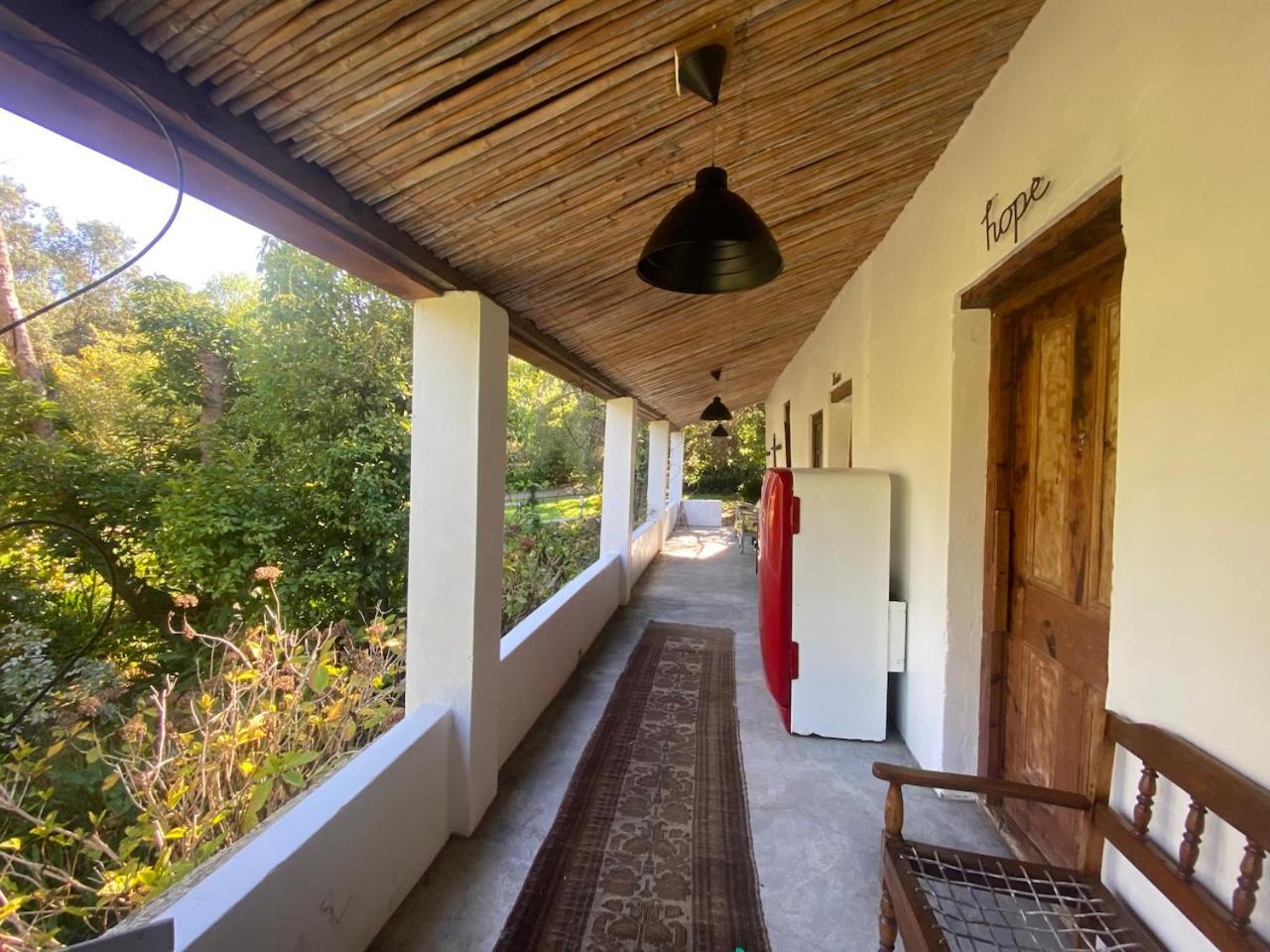 The Riverdeck Accommodation And Backpackers Книсна Екстер'єр фото